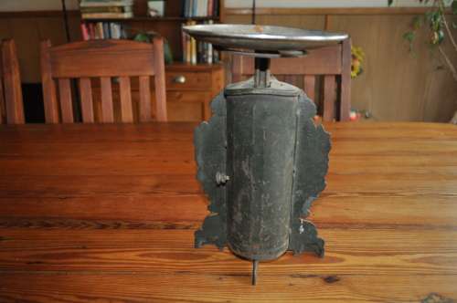 Antique British Victorian Cast Iron Household Scale