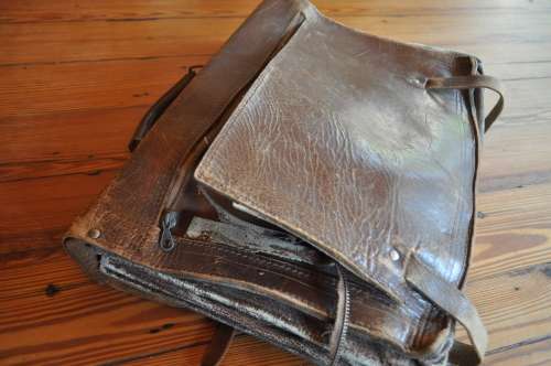 Vintage Leather School Case (please read)