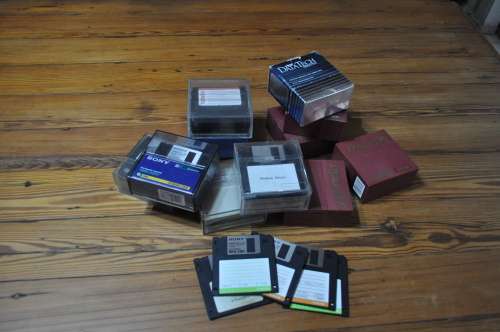 Vintage Pre Owned Floppy Discs 1.44mb