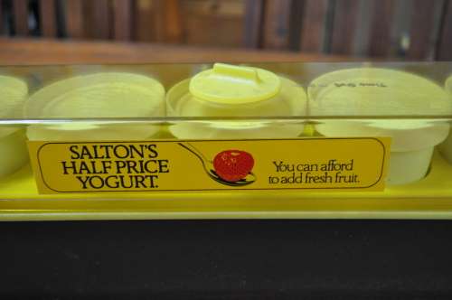 Vintage Salton Yogurt Maker