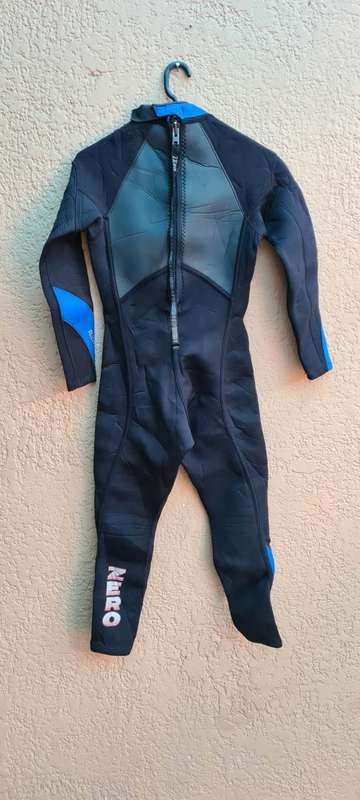 Zero Wetsuit 5 Size Small 5mm