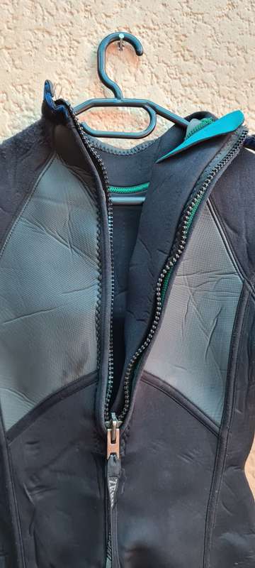 Zero Wetsuit 5 Size Small 5mm