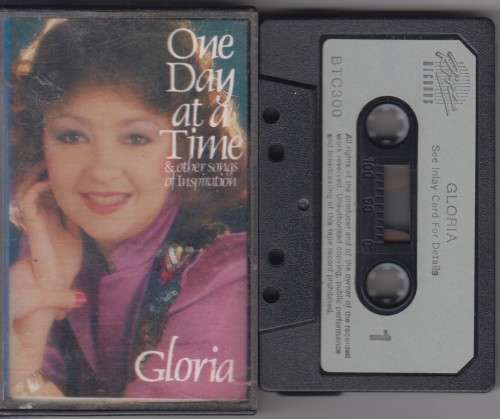 Gloria - One Day At A Time (Cassette)