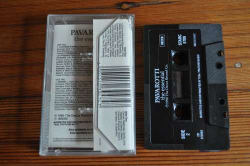 Pavarotti - The Essential (Cassette)