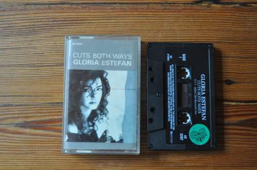 Gloria Estefan - Cuts Both Ways (Cassette)