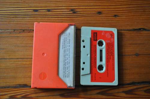 Engelbert Humperdinck - Sentimental And Gentle (Cassette)