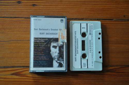 Burt Bacharach - Greatest Hits (Cassette)