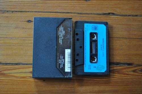 Black - Wonderful Life (Cassette)