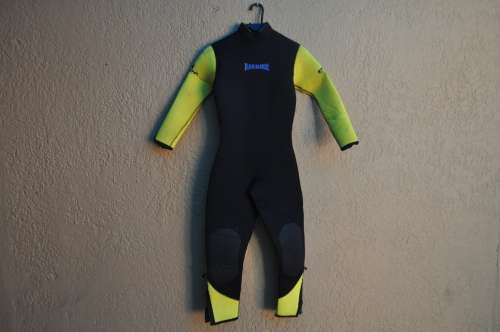 Reef Scuba Wetsuit Size XS
