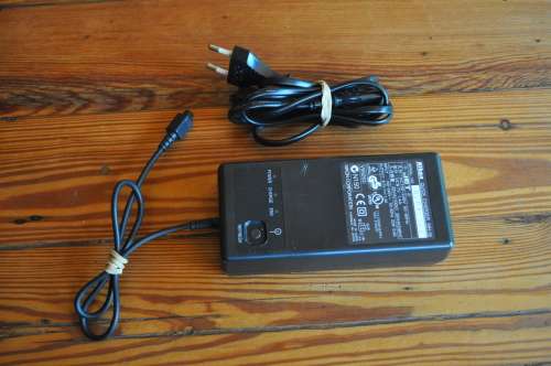 Nikon MH-16 Battery Charger For EN-4 R1250