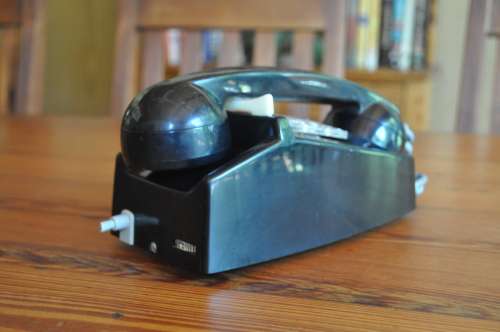 Vintage Dial Phone (please read)