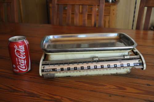 Vintage Justa Kitchen Scale