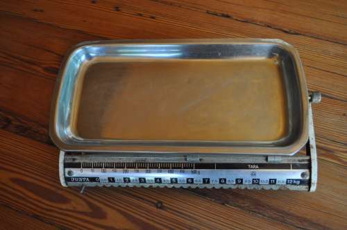 Vintage Justa Kitchen Scale
