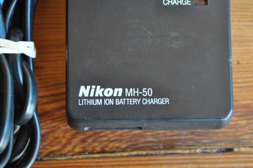 Nikon MH-50 Original Battery Charger