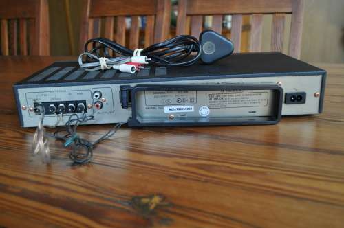 Vintage Marantz FM AM Stereo Tuner