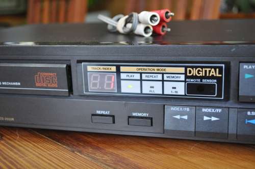 Vintage Aim Cd Player