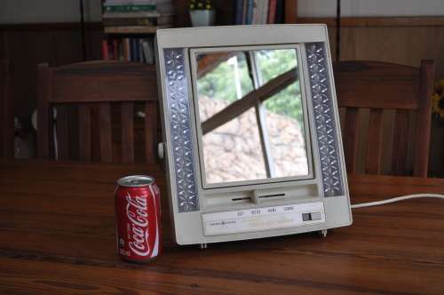 Vintage General Electric Make Up Mirror Light