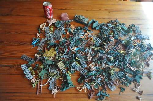 Plastic Toy Soldiers