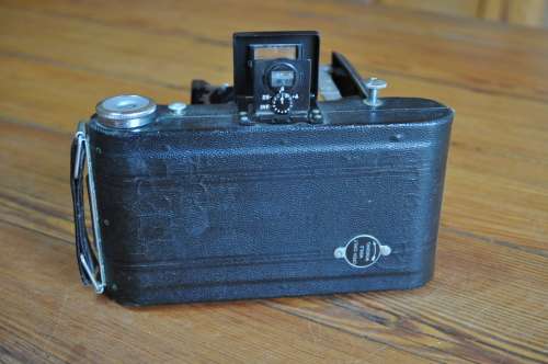 Vintage Kodak Vigilant Six 20 Film Camera