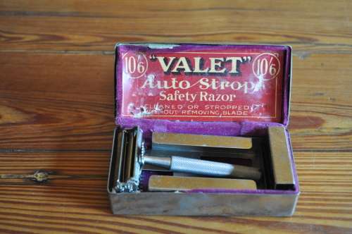 Vintage Valet Auto Strop Safety Razor