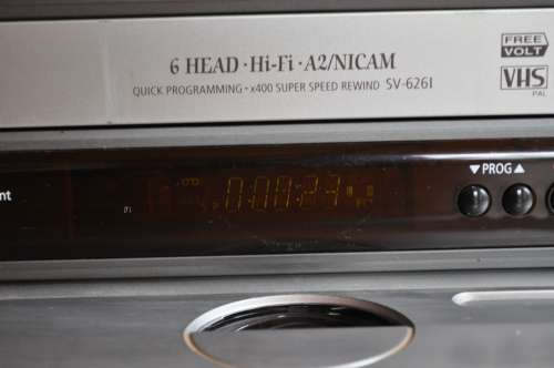 Samsung 6 Head VHS Video Cassette Recorder With Remote