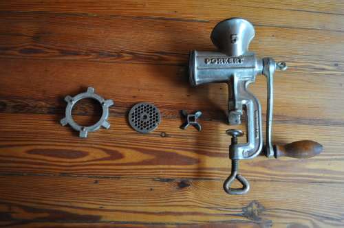 Vintage Hand Crank Meat Grinder No 5