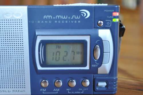 Design Go 10 Band Fm/Am Portable Pocket Radio