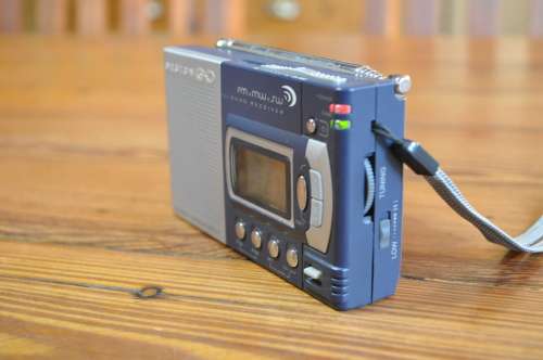 Design Go 10 Band Fm/Am Portable Pocket Radio