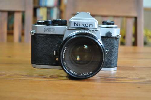 Nikon FE2 35mm Film Camera Lens Nikon 50mm 1:1.8