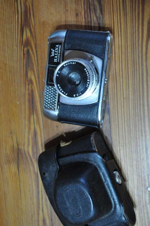 Vintage Halina 35mm Film Camera Selling As Is