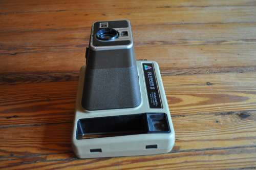 Vintage Kodak Pleaser II Camera