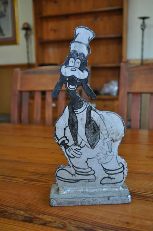 Vintage Steel Goofy Stand