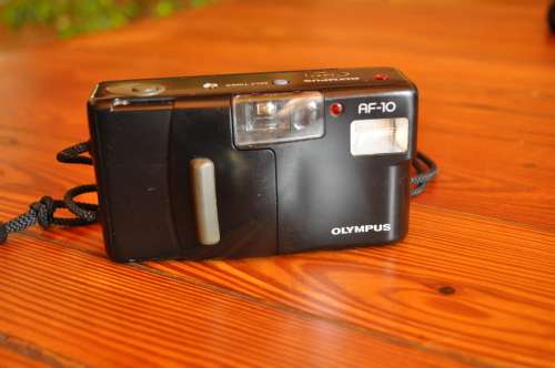 Olympus AF-10 35mm Film Camera (flash not working)