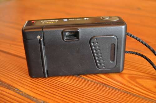 Olympus AF-10 35mm Film Camera (flash not working)