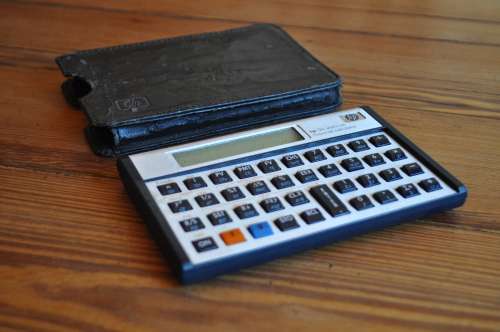 HP 12C Platinum Financial Calculator (please read)