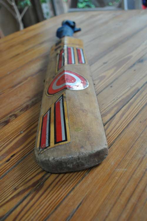County Red Dot Old School Cricket Bat