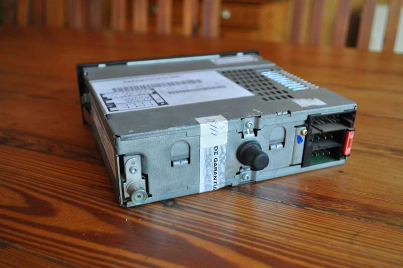 Volkswagen Front Load Car CD Player Not Tested