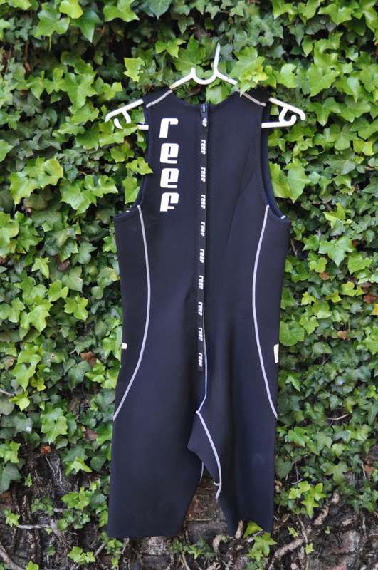 Reef Sleeveless Size Small 3mm Wetsuit