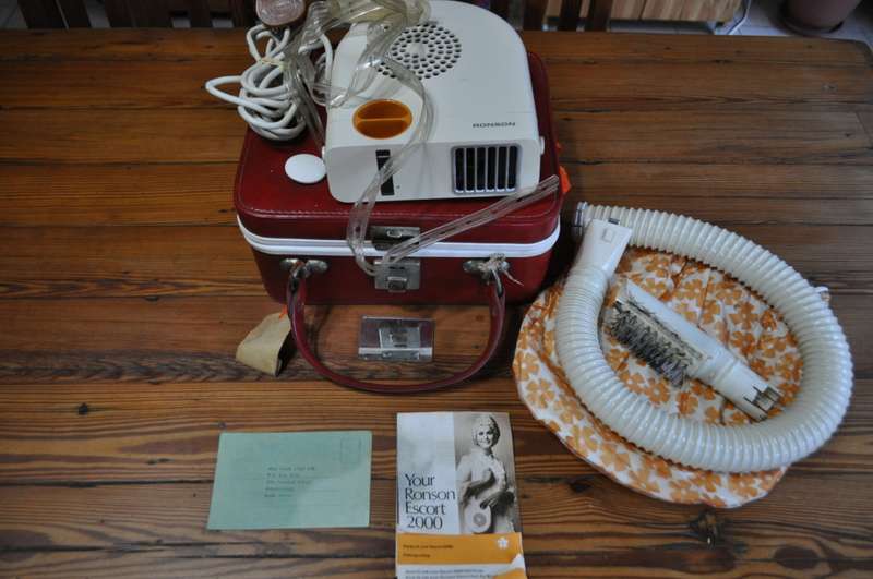 Vintage Ronson Escort Portable Hairdryer