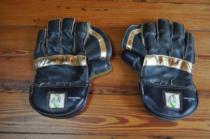 Adult Kookaburra Wicket Keeper Gloves