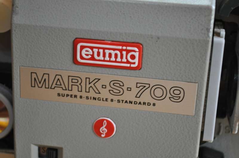 Vintage Eumig Mark-S 709 8mm Film Projector (please read)