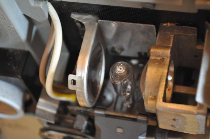 Vintage Eumig Mark-S 709 8mm Film Projector (please read)