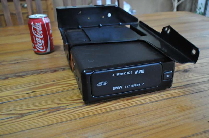 BMW 6 Disc CD Changer With Bracket