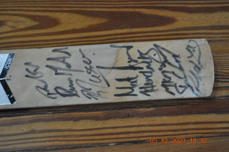 Mini Cricket Bat Signed By South-Africa