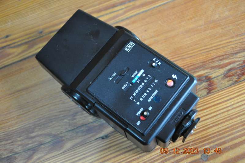 Vivitar Auto Thyristor 2800 Camera Flash