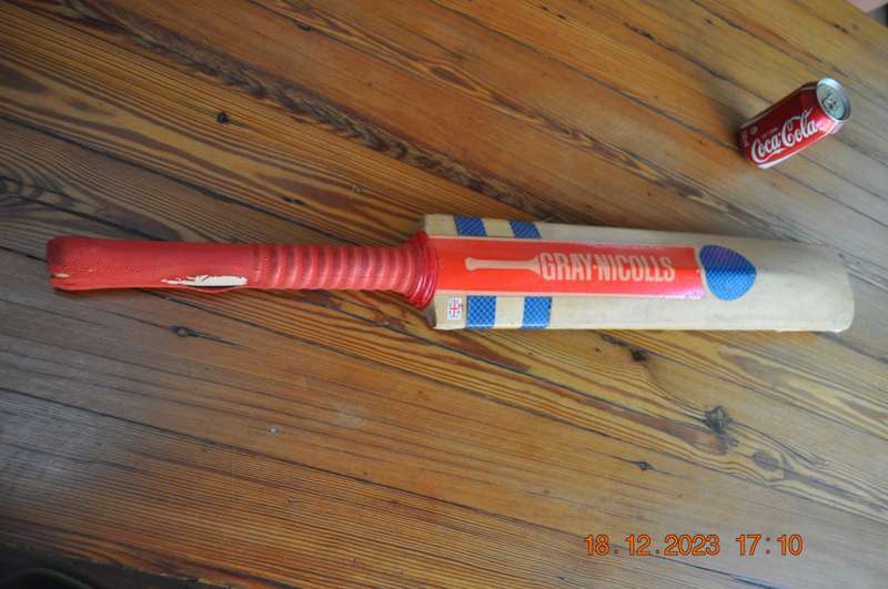 Gray Nicolls Extrafibre Old School Cricket Bat