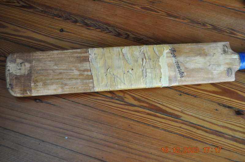 Vintage Gunn and Moore Score Master England Old School Cricket Bat