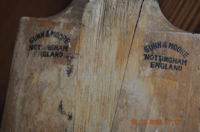 Vintage Gunn and Moore Score Master England Old School Cricket Bat