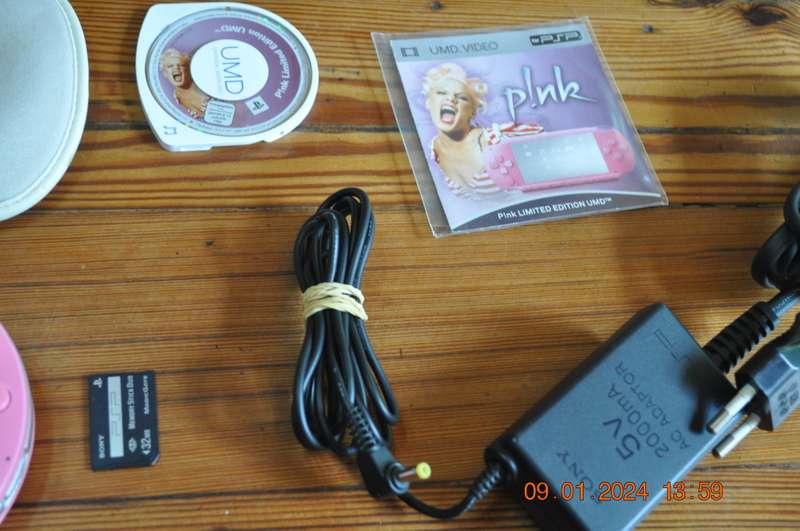 Sony Pink PSP Limited Edition