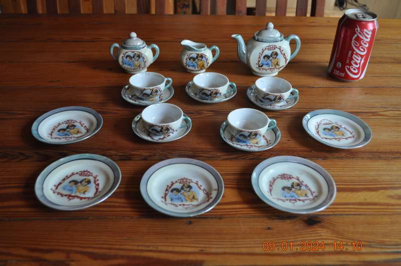 Rare Vintage Kiddies Tea Set Princess Elizabeth And Margaret